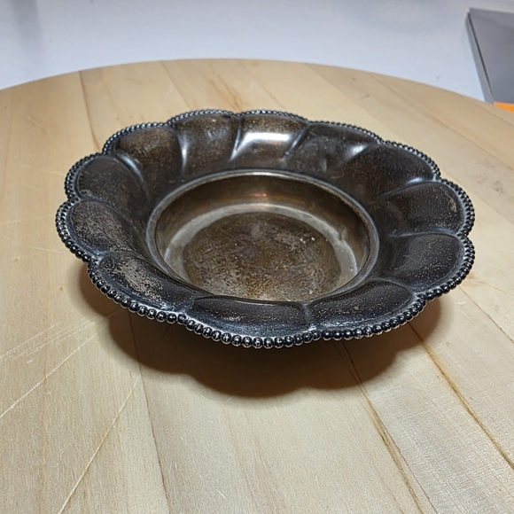 Vintage Sterling Silver Floral Shaped Bowl Heavy Weighs 66 Grams Hallmarked - Picture 1 of 9